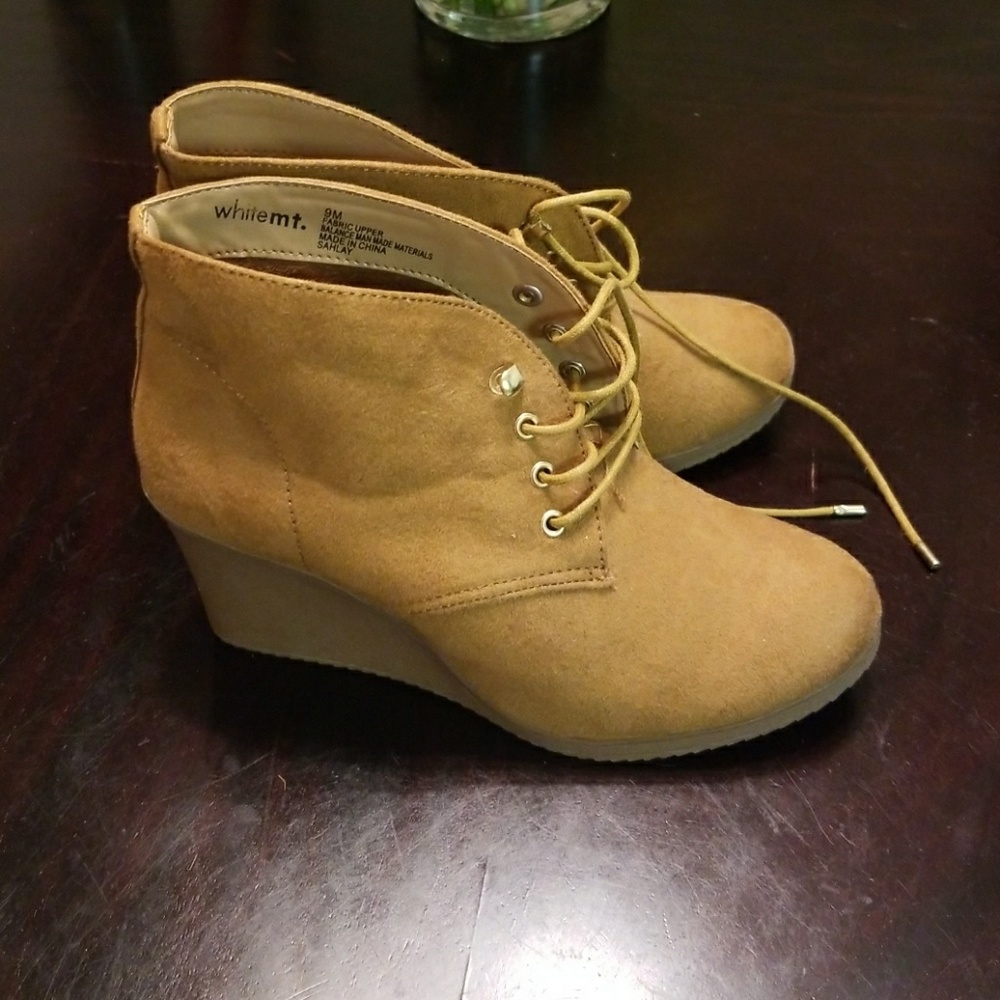 Tan wedges